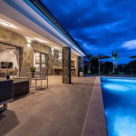 St Lucia Villa Baška